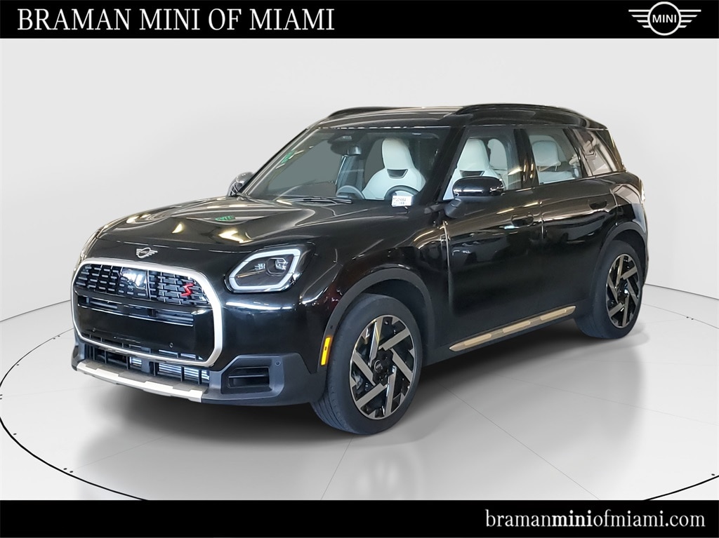 2026 MINI Countryman S's photo
