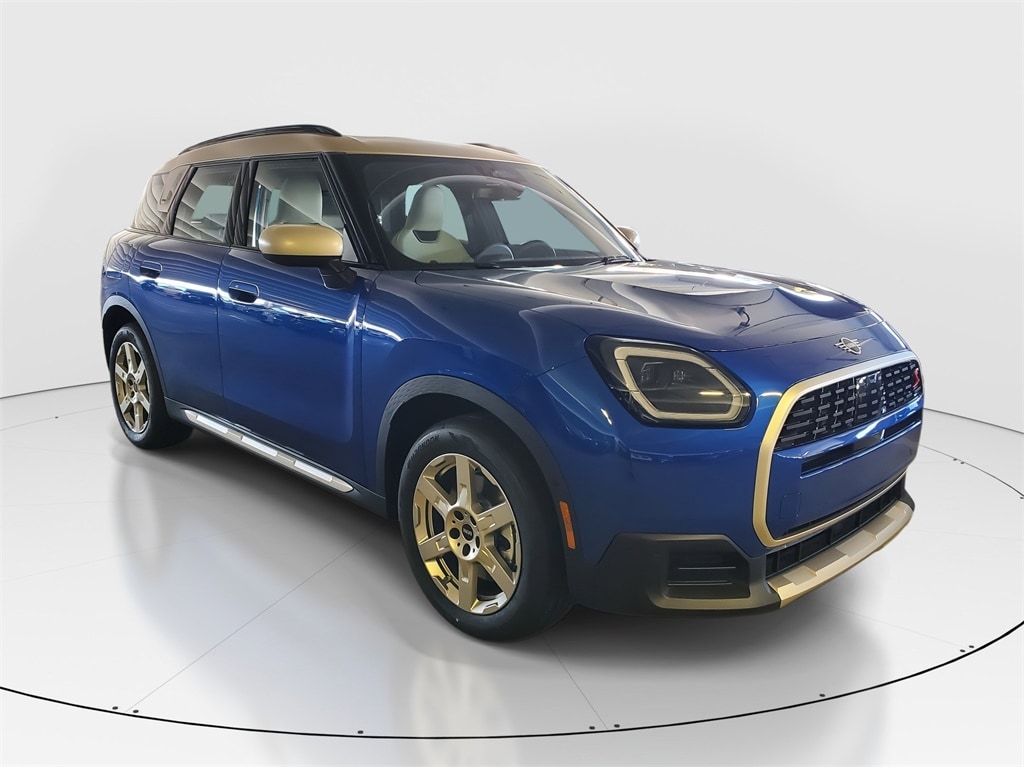 New 2026 MINI Countryman Signature Plus SUV