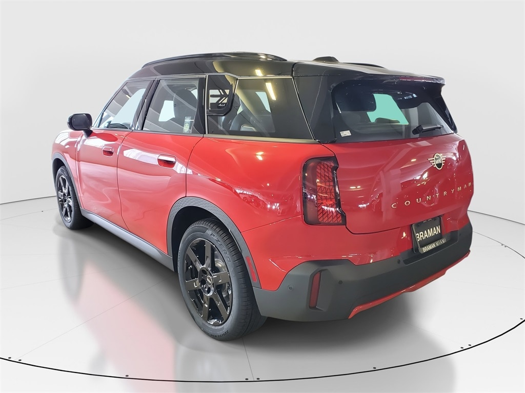 New 2026 MINI Countryman Signature Plus SUV