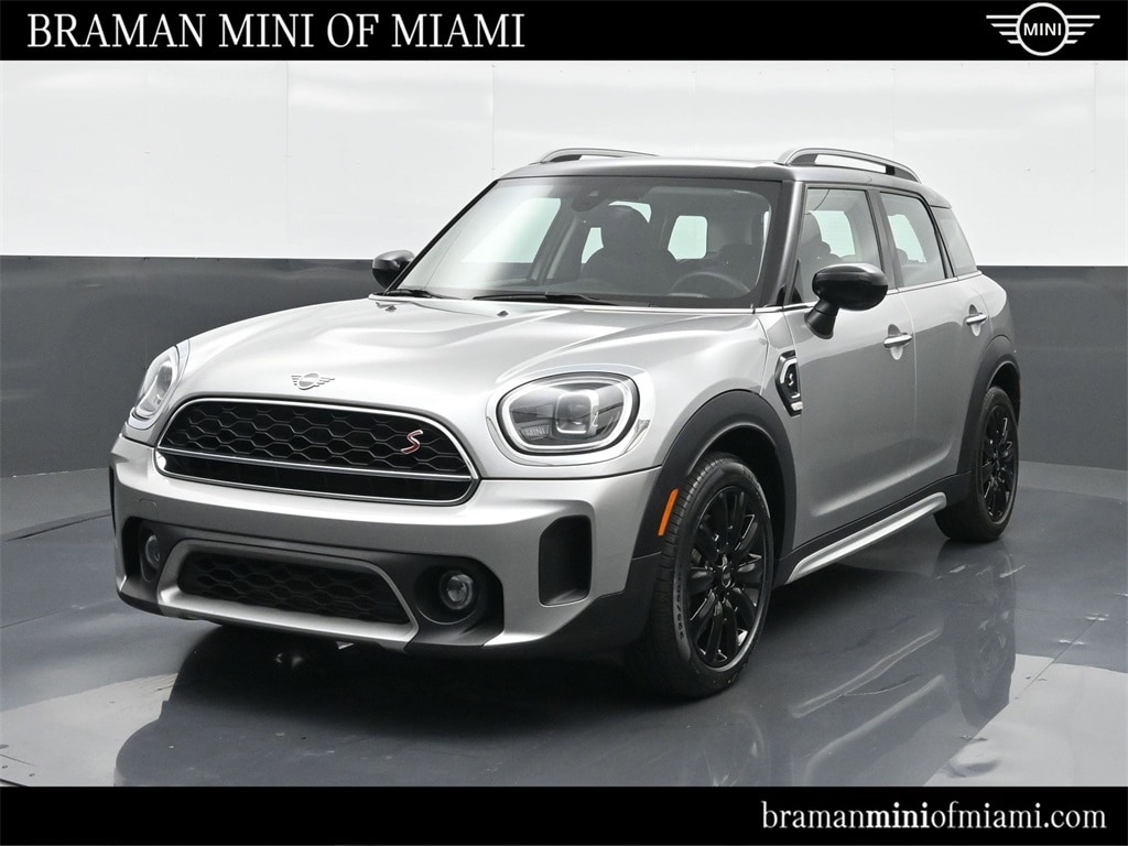 2024 MINI Countryman S's photo