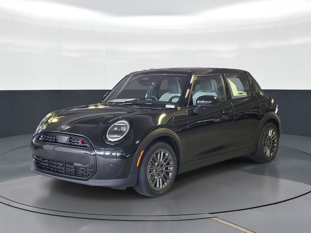 2026 MINI Hardtop Cooper S Signature's photo