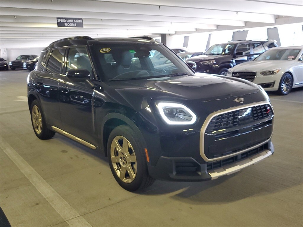 2025 Mini Cooper Base photo 2