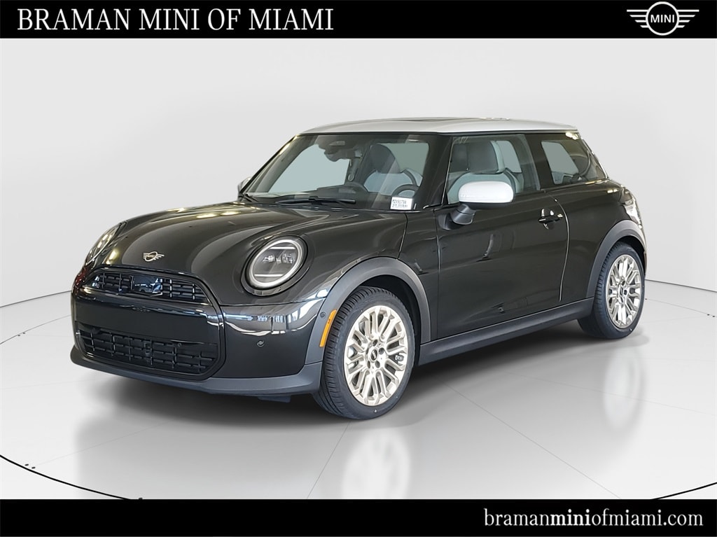 2026 MINI Hardtop 2 Door's photo