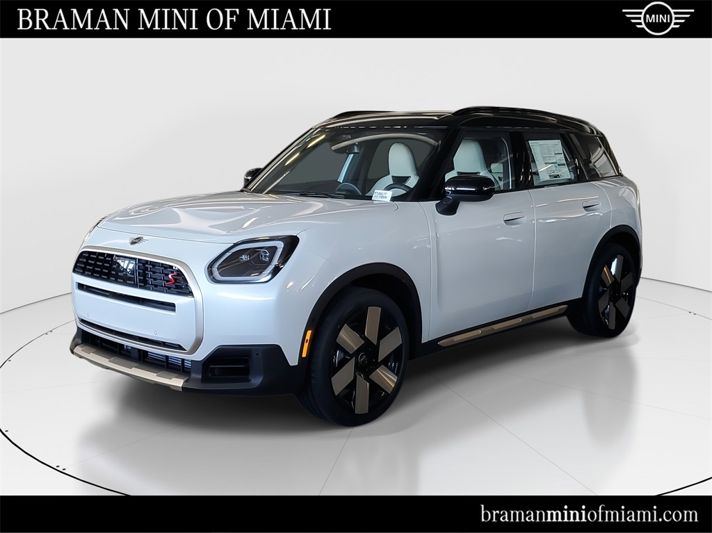 2026 MINI Countryman S's photo