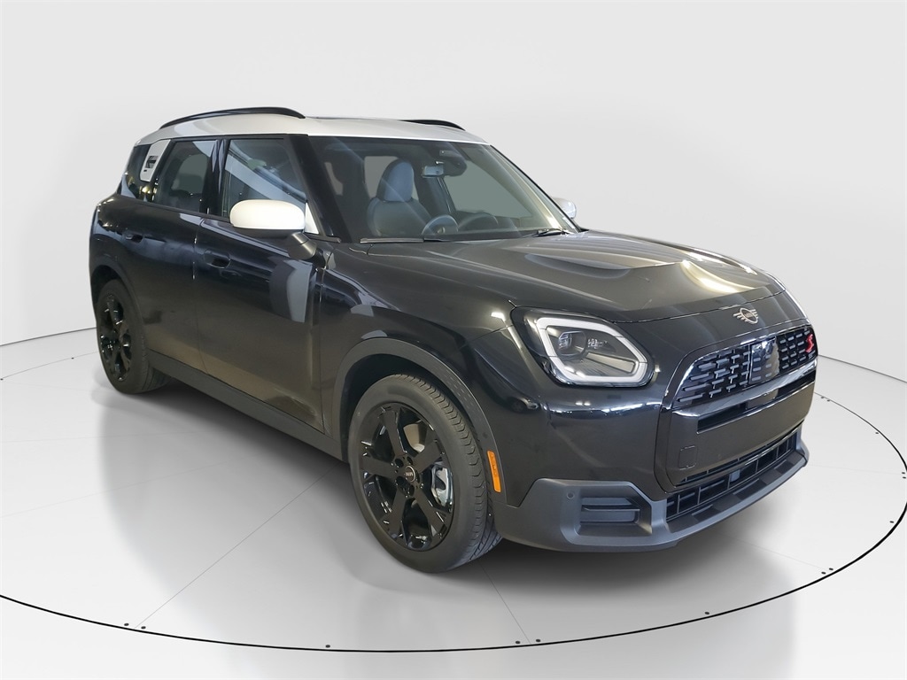 New 2026 MINI Countryman Signature Plus SUV