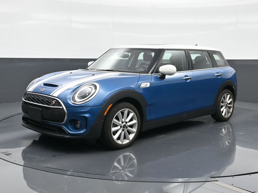 2024 MINI Clubman Cooper S's photo