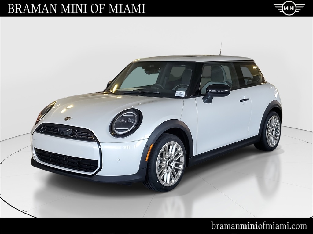 2026 MINI Hardtop 2 Door's photo