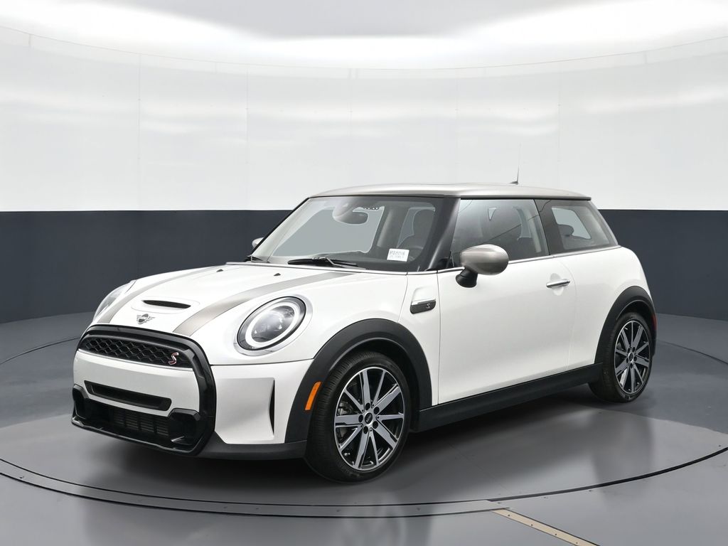 2024 MINI Hardtop Cooper S's photo