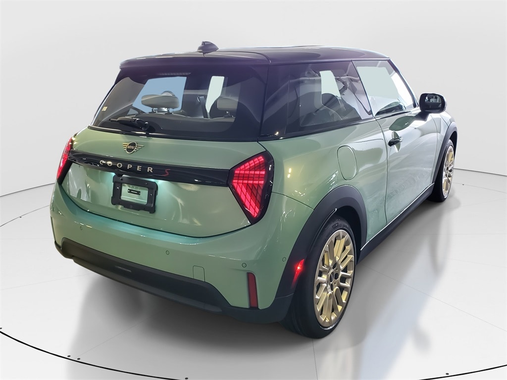 New 2026 MINI 2 Door Signature Plus Hatchback