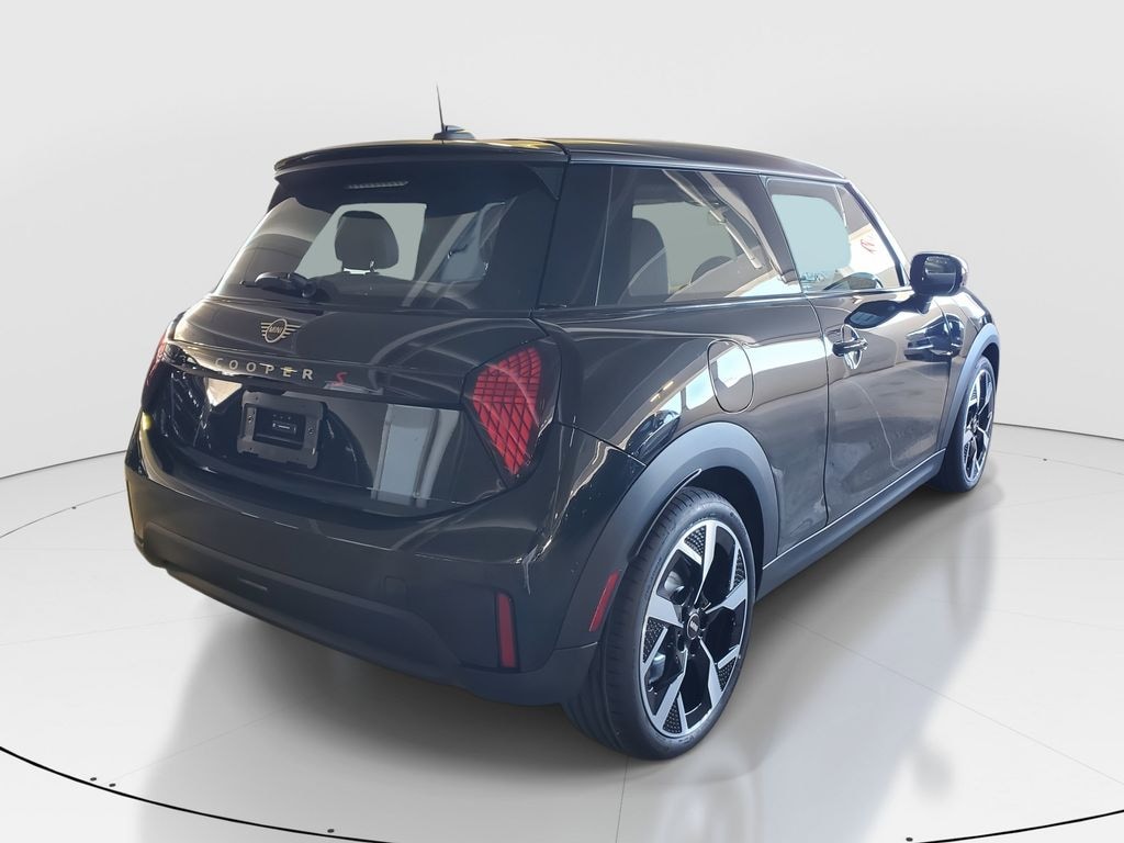 New 2026 MINI 2 Door Signature Plus Hatchback
