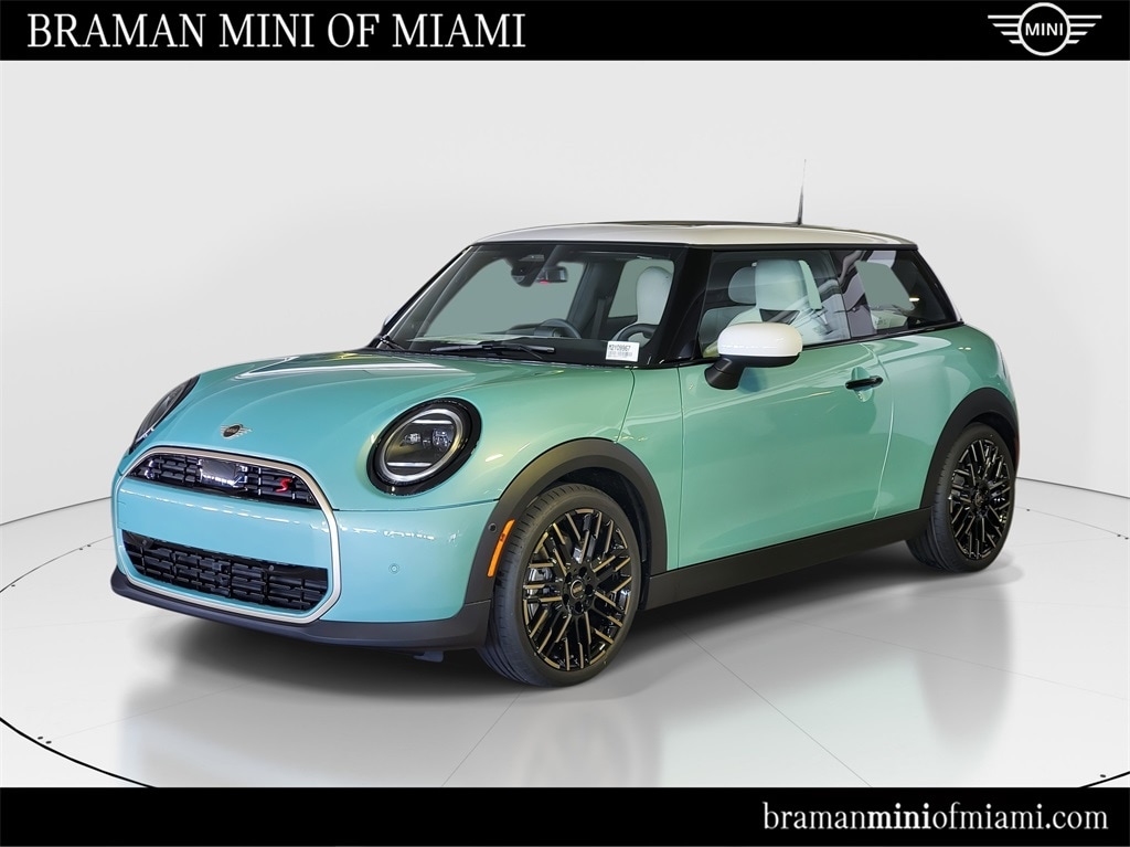 2026 MINI Hardtop S's photo