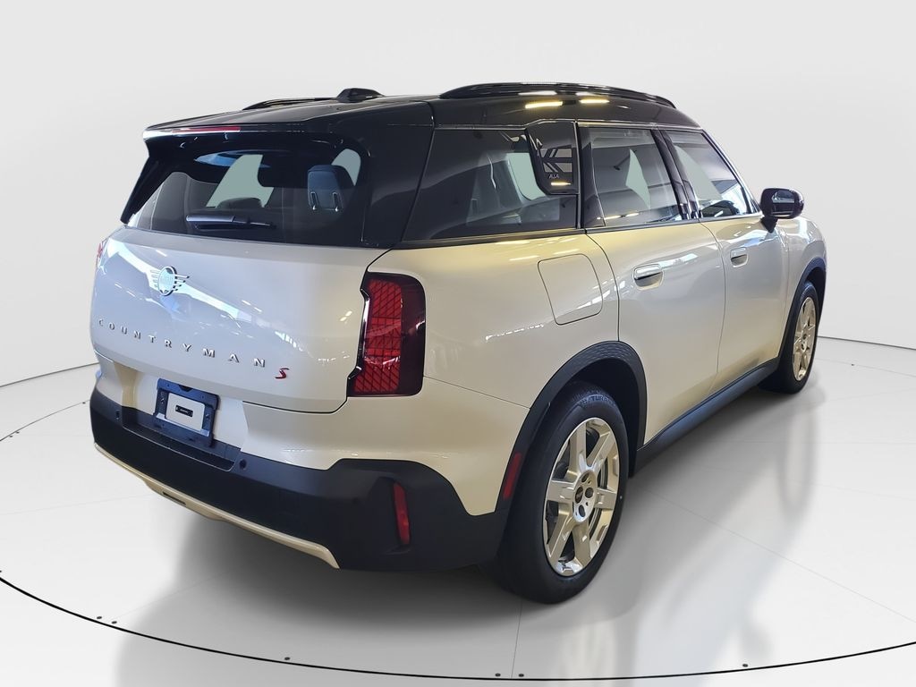 New 2026 MINI Countryman Signature Plus SUV
