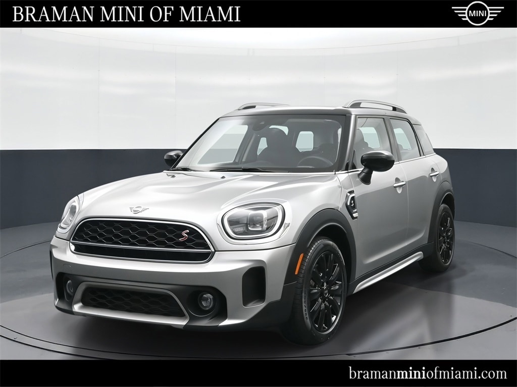 2024 MINI Countryman S's photo