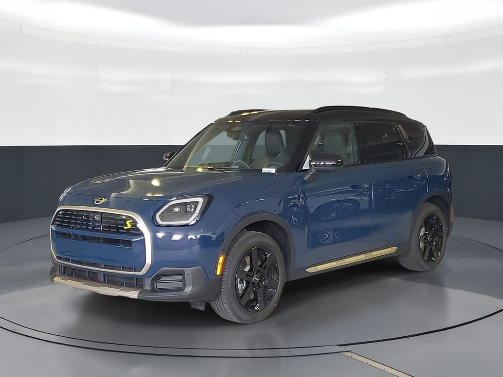 New 2026 MINI Countryman Signature Plus SUV