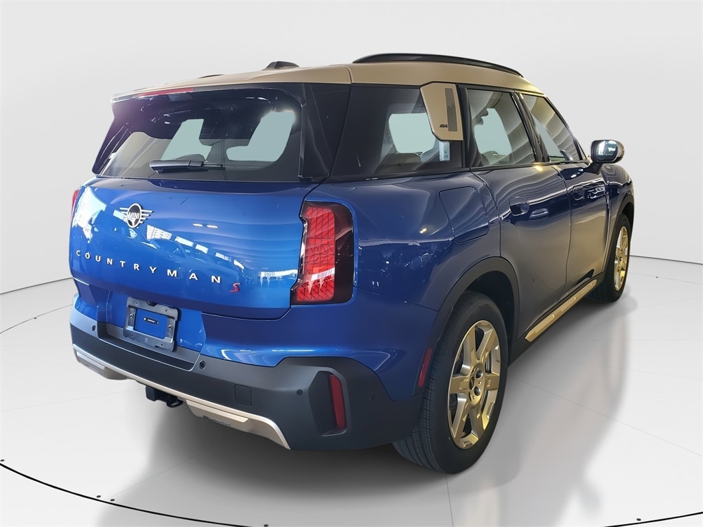 New 2026 MINI Countryman Signature Plus SUV