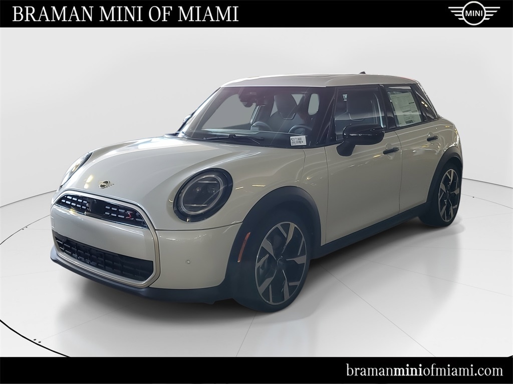 2026 MINI Hardtop 4 Door S's photo