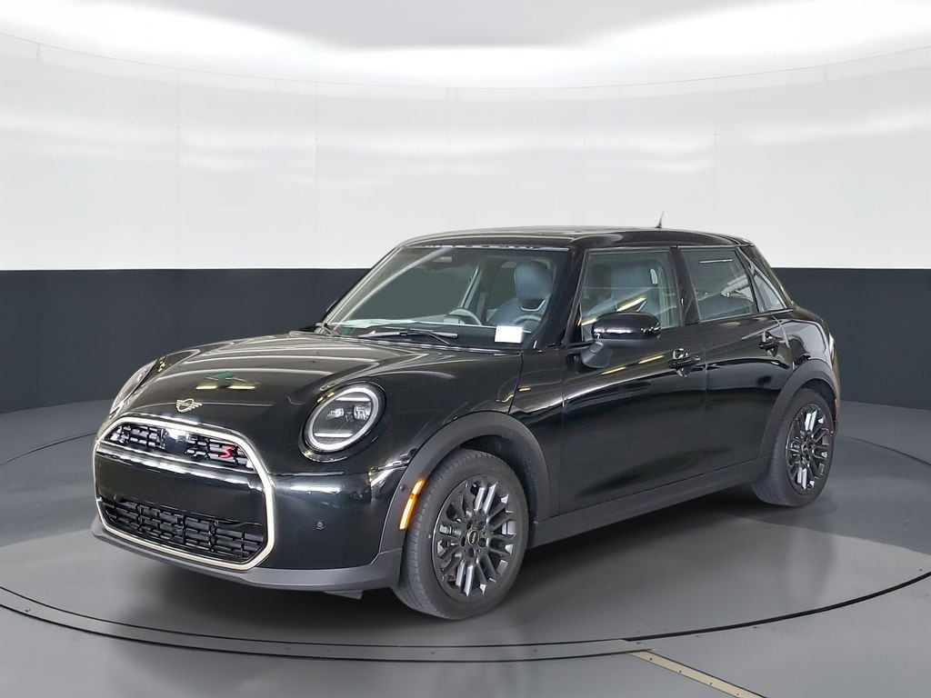 2026 MINI Hardtop Cooper S Signature's photo