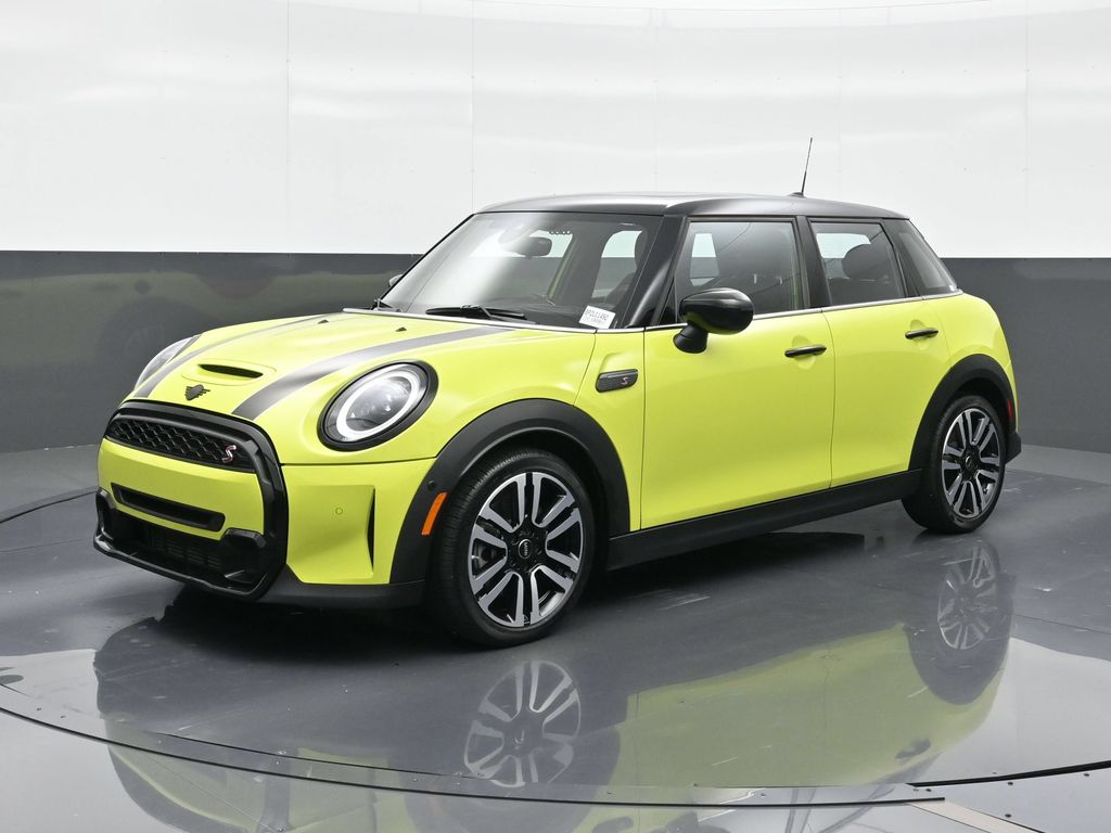 2023 MINI Hardtop 4 Door
