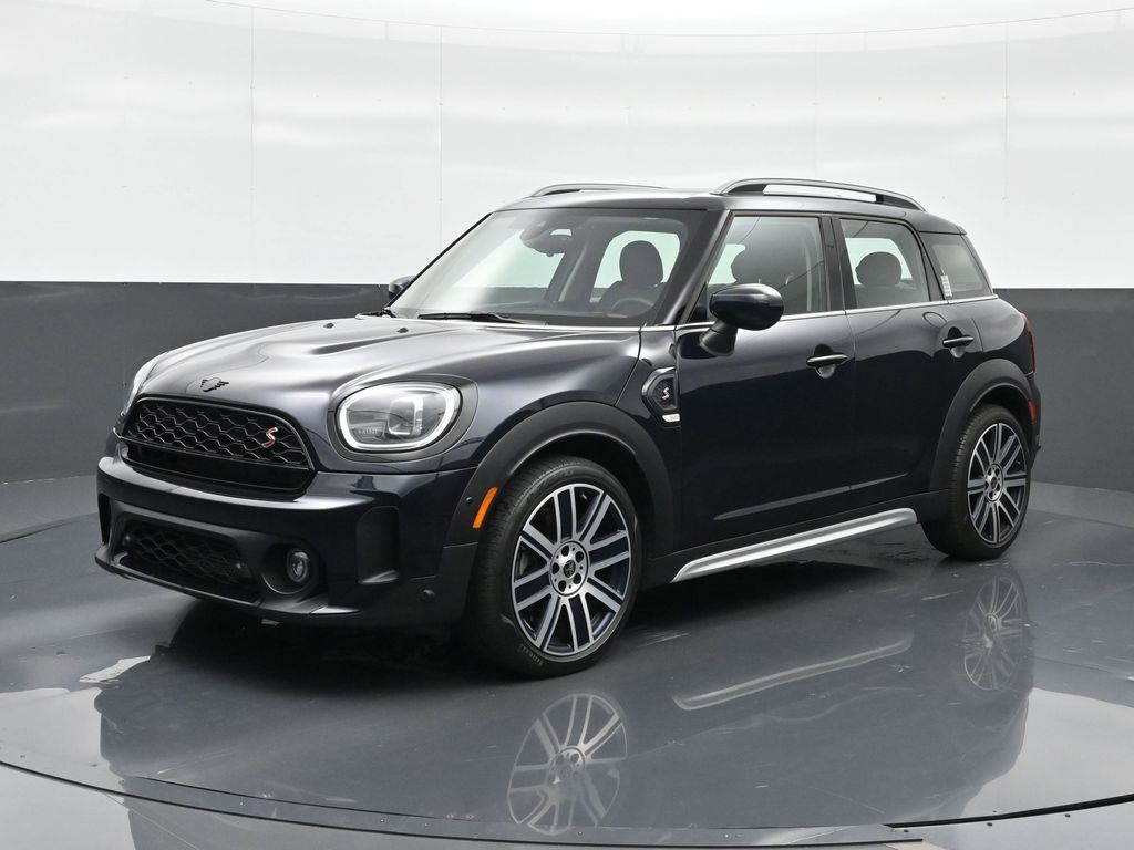 2024 MINI Countryman Cooper S's photo