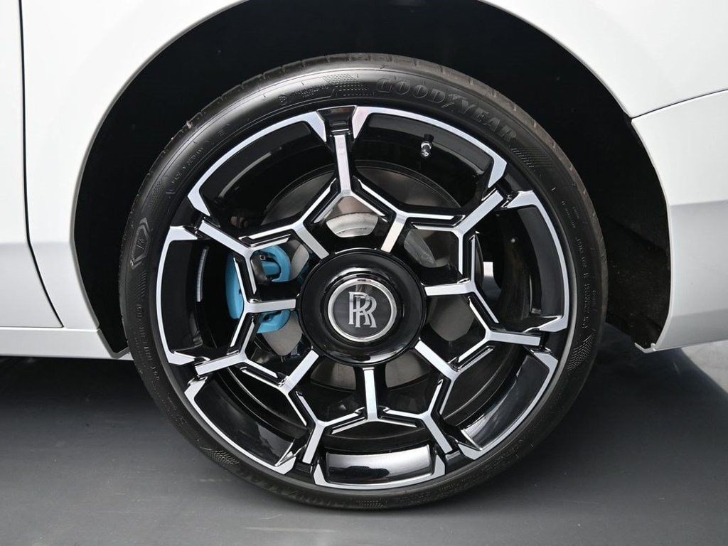 2026 Rolls-Royce Ghost Black Badge - Photo 13