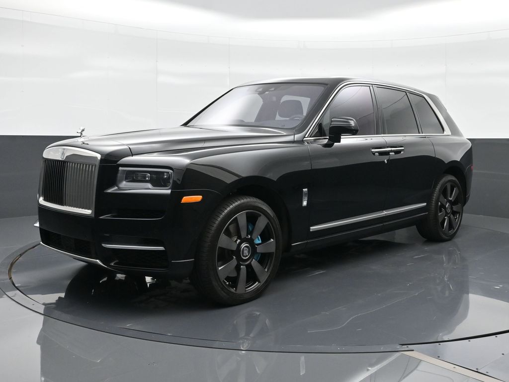 2024 Rolls-Royce Cullinan -'s photo