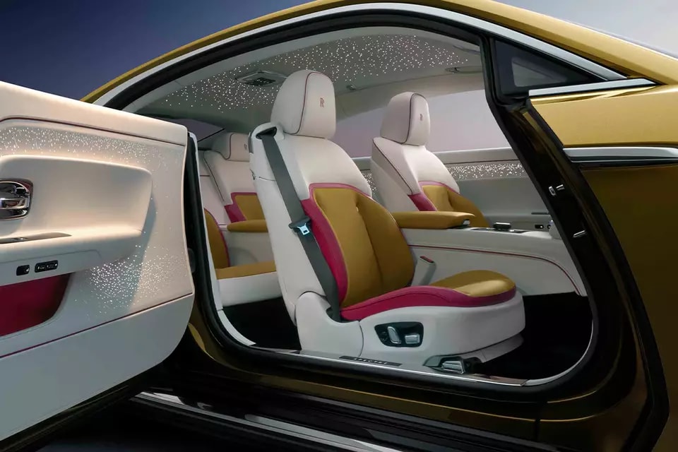 Electric Rolls-Royce Spectre interior