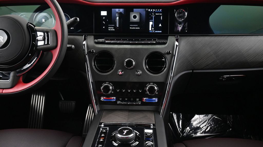 2026 Rolls-Royce Cullinan Base - Photo 18