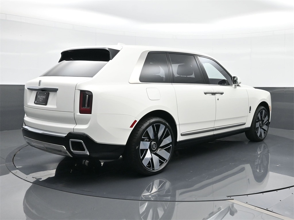 New 2026 Rolls-Royce Cullinan