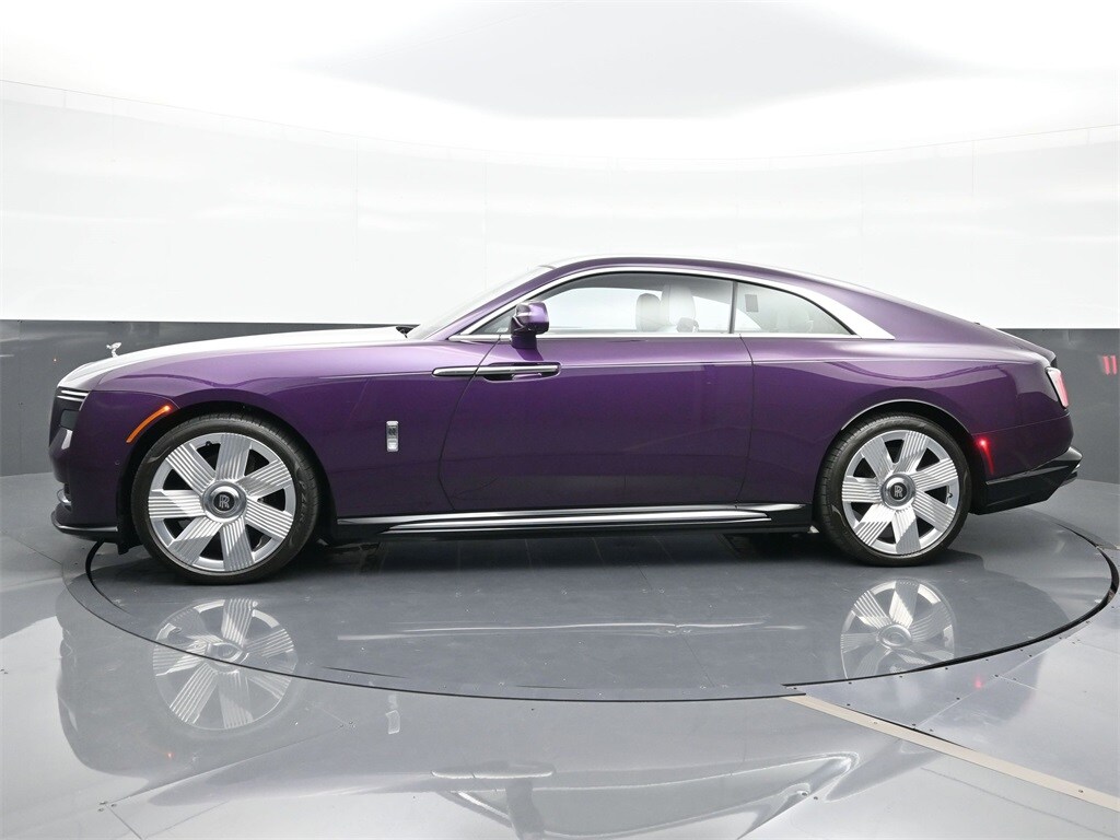 2024 Rolls Royce Spectre photo 3
