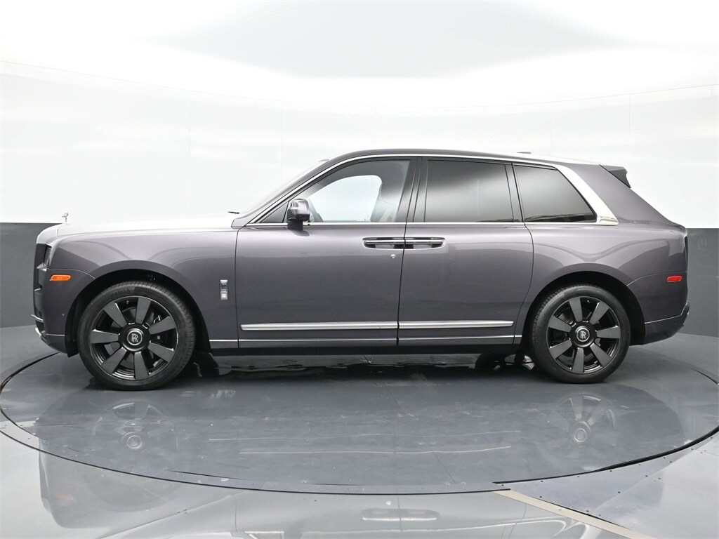 2021 Rolls Royce Cullinan photo 3