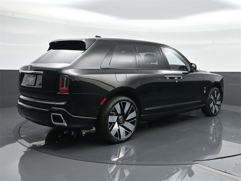 New 2026 Rolls-Royce Cullinan