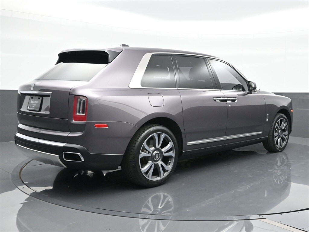 2020 Rolls Royce Cullinan photo 2