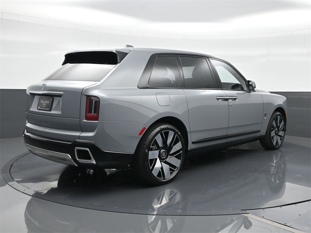 New 2026 Rolls-Royce Cullinan