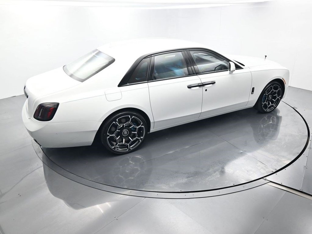 2026 Rolls-Royce Ghost Black Badge - Photo 36