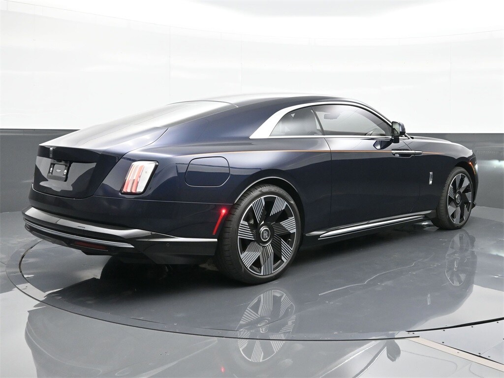 2025 Rolls Royce Spectre photo 2