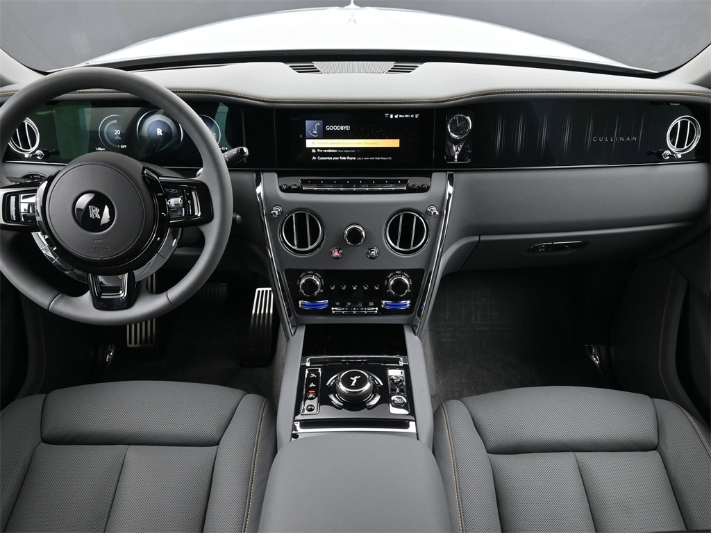 New 2026 Rolls-Royce Cullinan