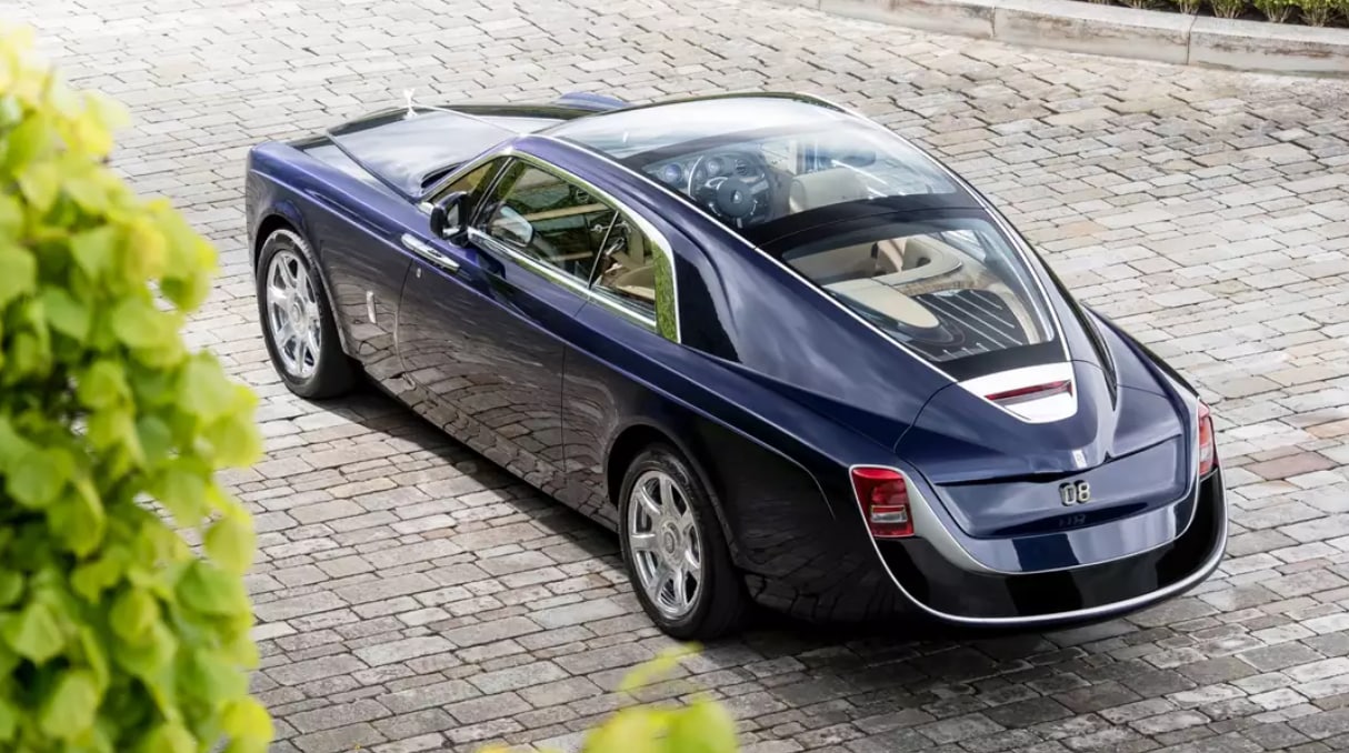 Rolls-Royce Coachbuild Sweptail