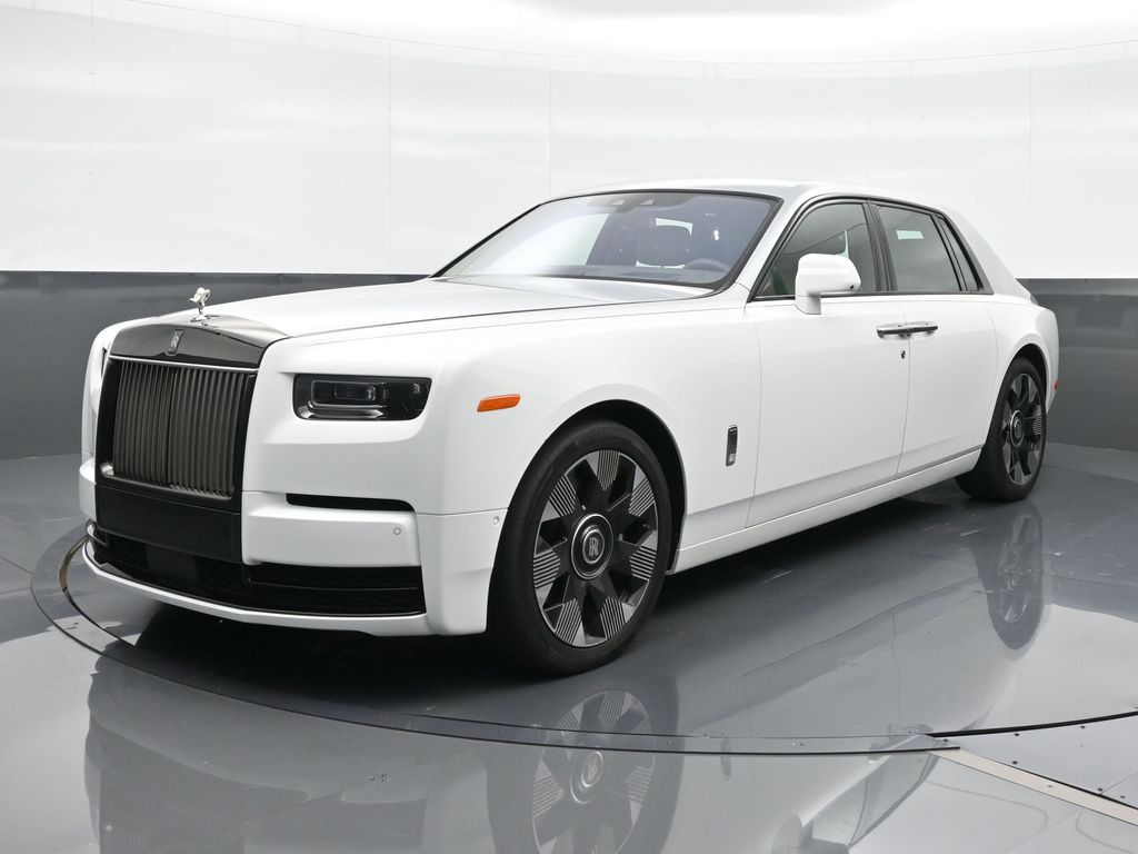 2023 Rolls-Royce Phantom -'s photo