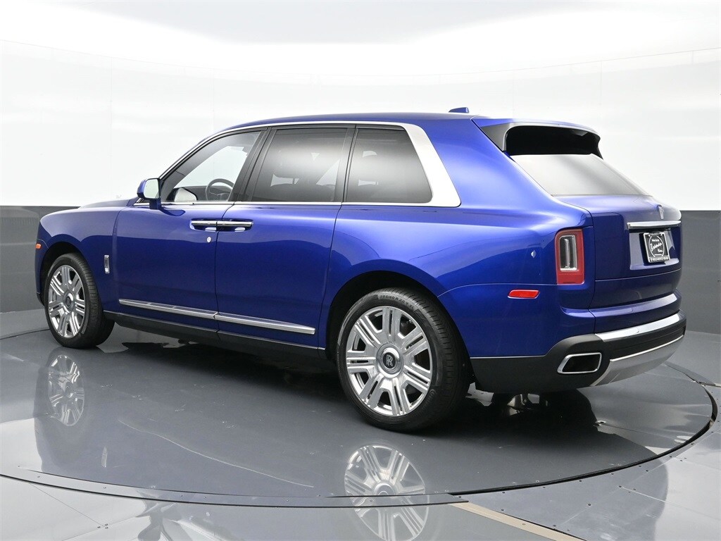 2019 Rolls Royce Cullinan photo 2