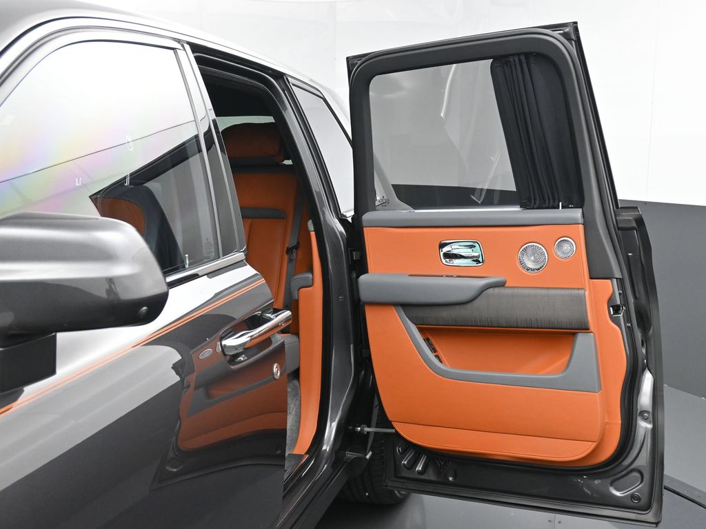 2022 Rolls-Royce Cullinan Base - Photo 11