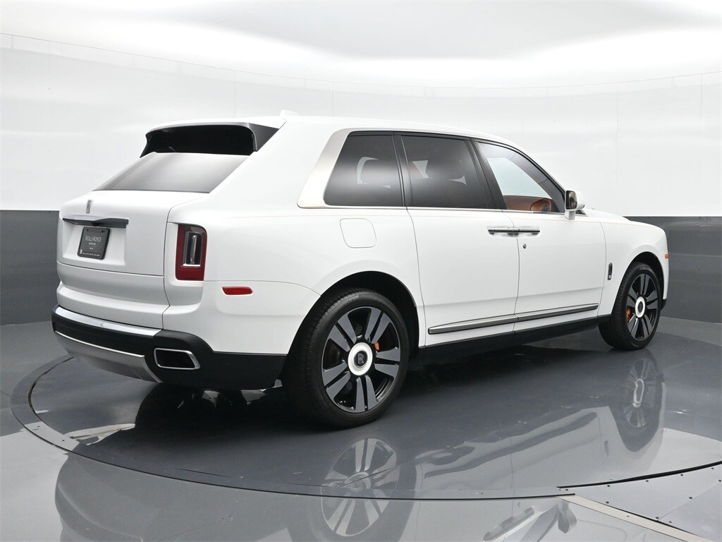 2024 Rolls Royce Cullinan RR photo 2