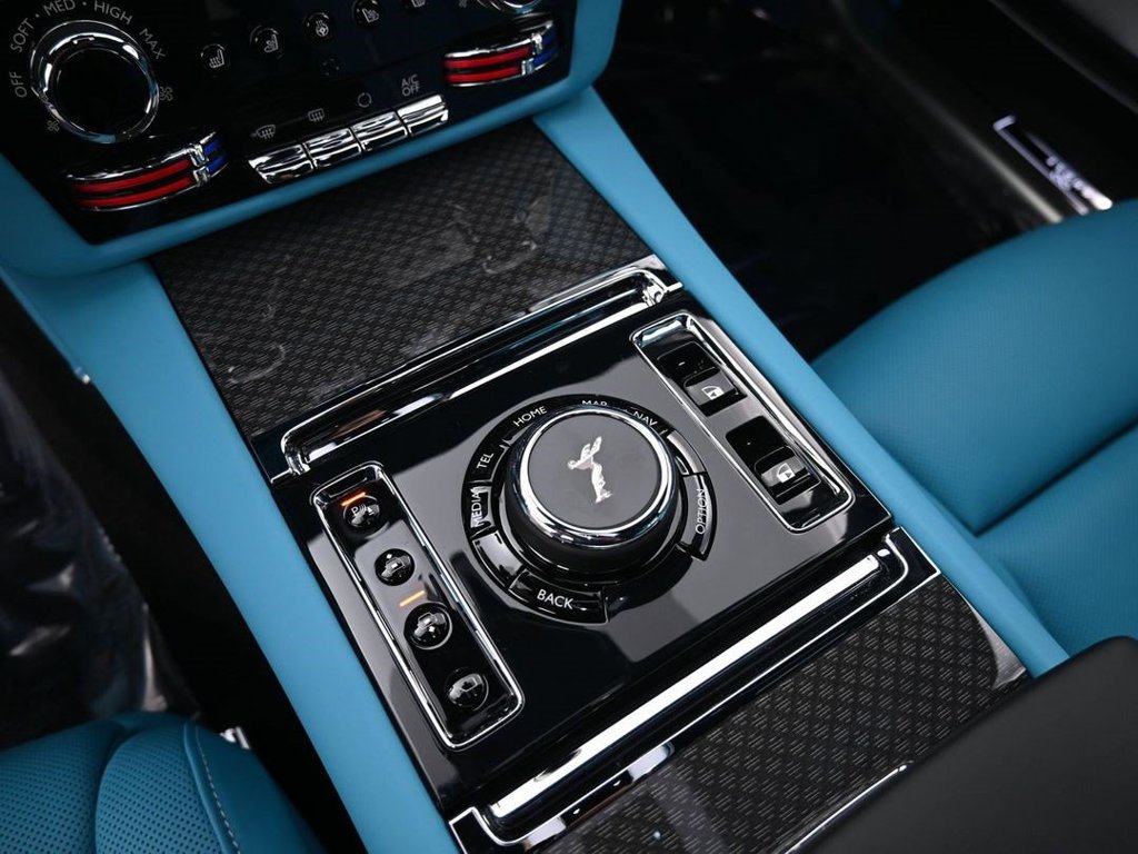 2026 Rolls-Royce Ghost Black Badge - Photo 17