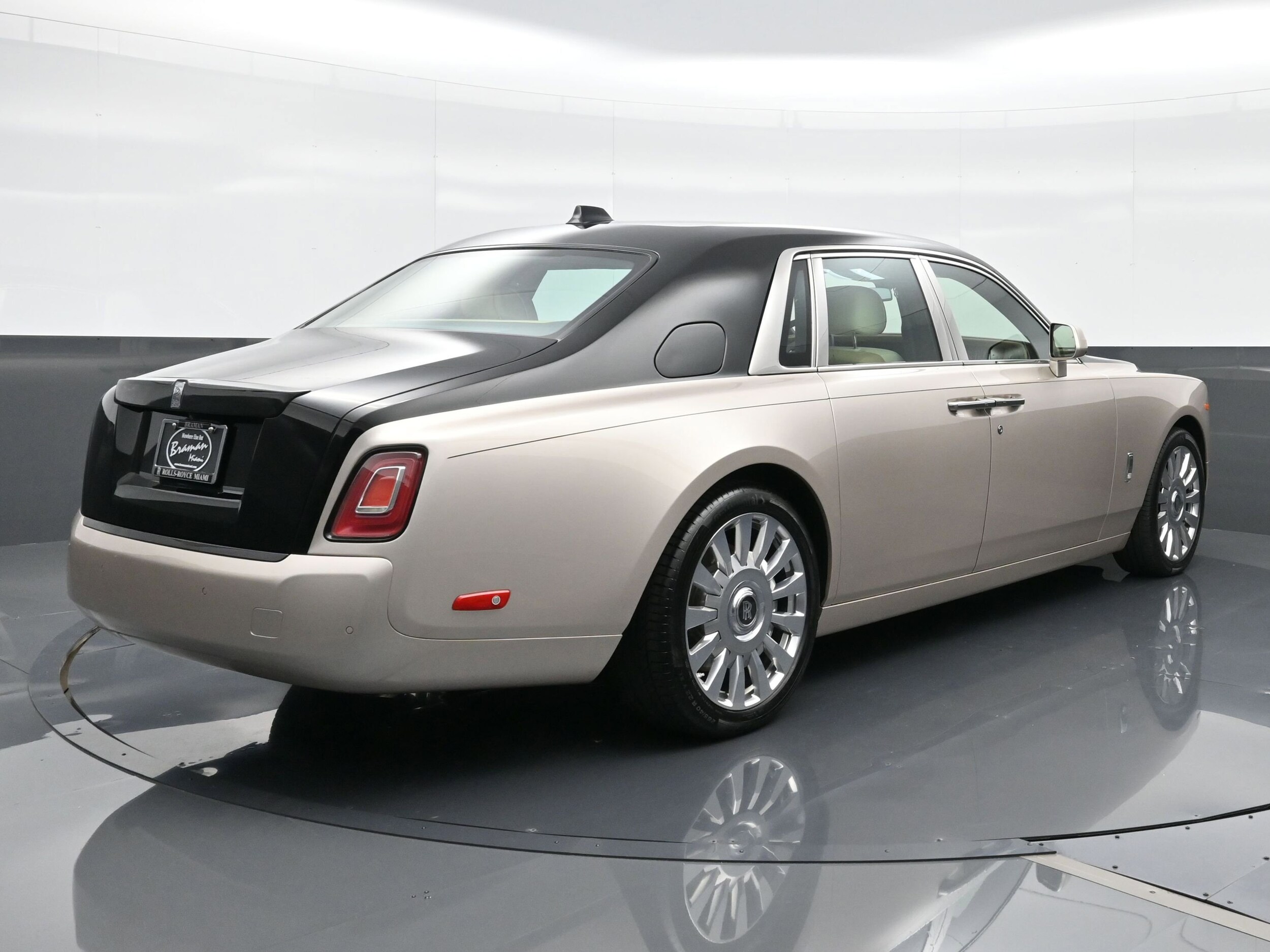 Certified 2020 Rolls-Royce Phantom Base with VIN SCATT6C09LU202276 for sale in Miami, FL