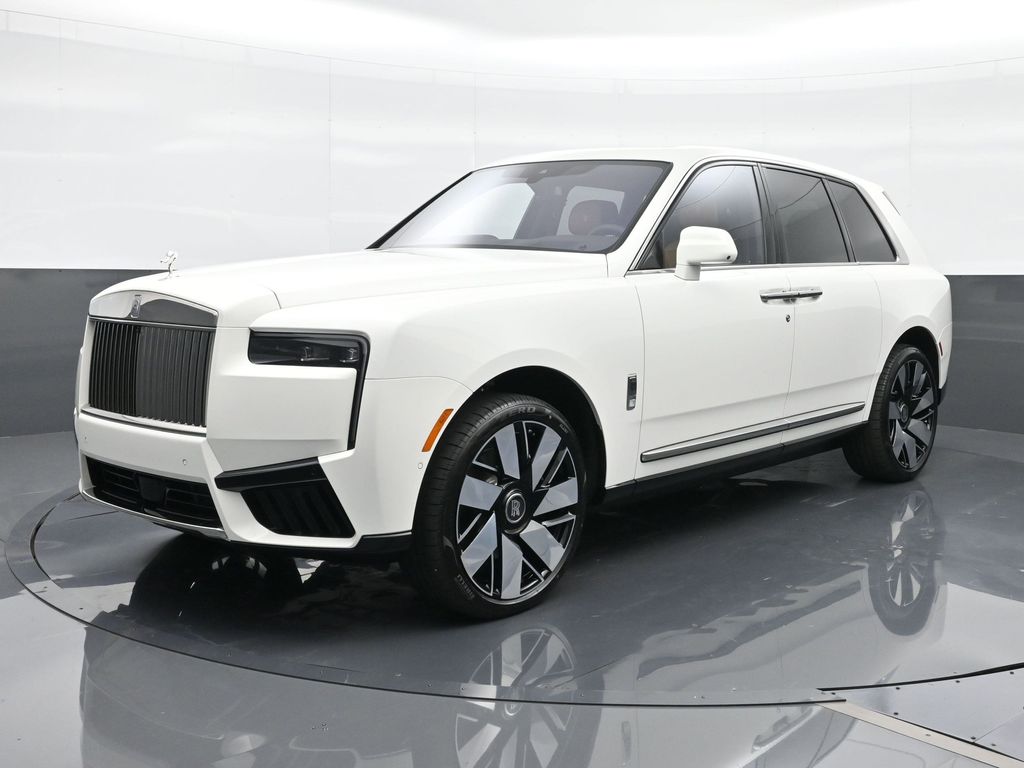 2027 Rolls-Royce Cullinan -'s photo