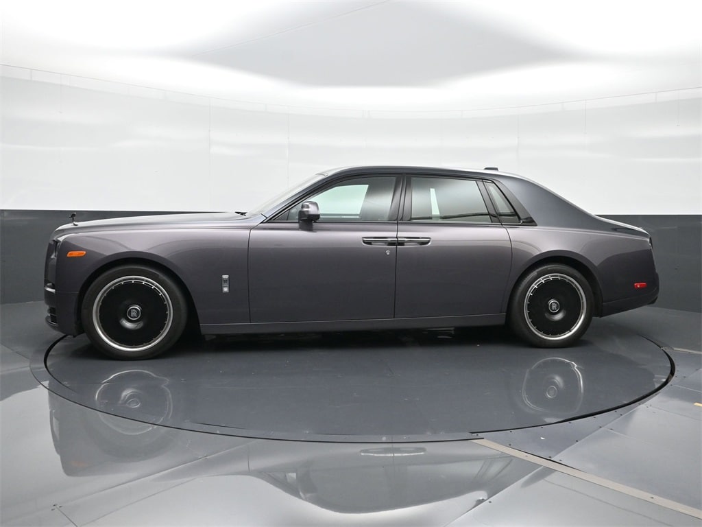 2023 Rolls-Royce Phantom Base