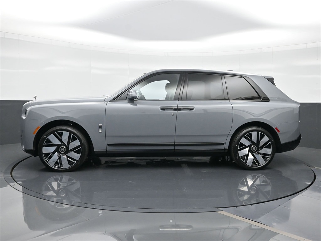 New 2026 Rolls-Royce Cullinan
