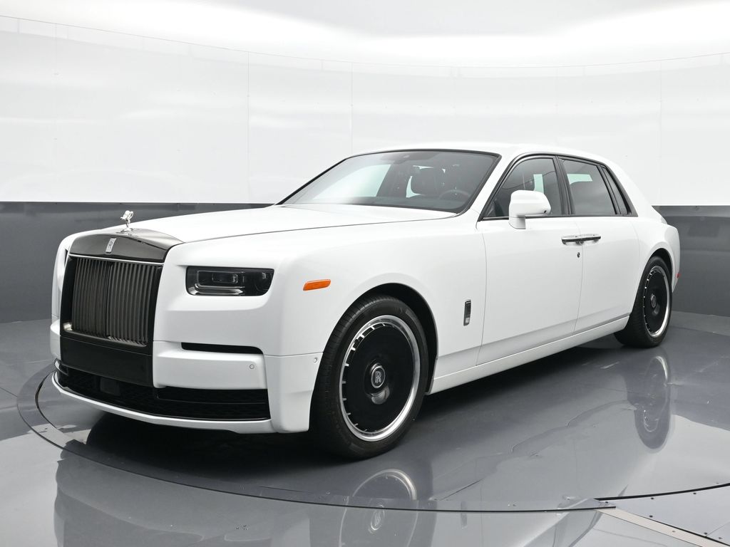 2025 Rolls-Royce Phantom -'s photo