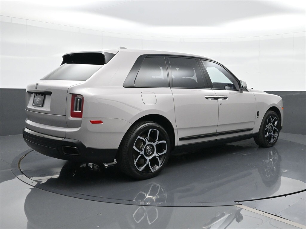 2024 Rolls Royce Cullinan Black Badge photo 2