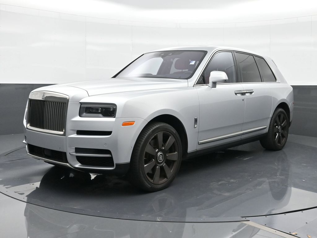2022 Rolls-Royce Cullinan -'s photo