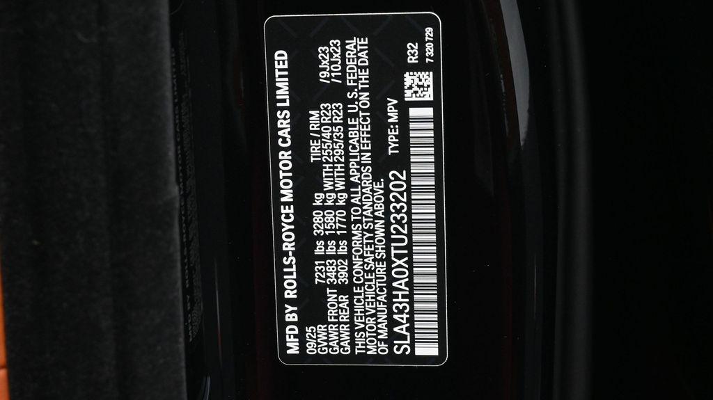 2026 Rolls-Royce Cullinan Black Badge - Photo 23